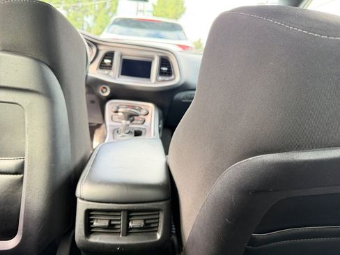 Used 2022 Dodge Challenger R/T w/ Blacktop Package image 27