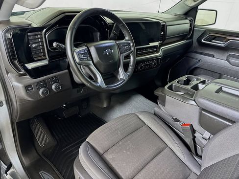 Certified 2025 Chevrolet Silverado 1500 RST AWD/4WD image 7