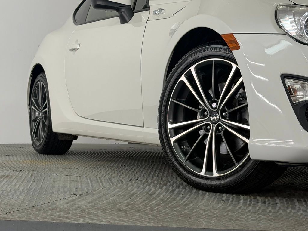 Used 2013 Scion FR-S RWD image 15