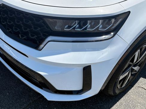 Used 2023 Kia Sorento EX w/ Panoramic Sunroof Package FWD image 14