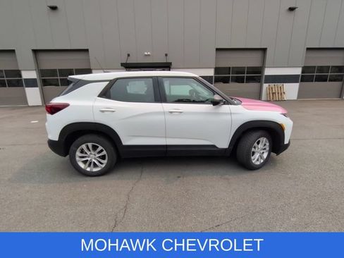 Used 2022 Chevrolet TrailBlazer LS AWD/4WD image 6