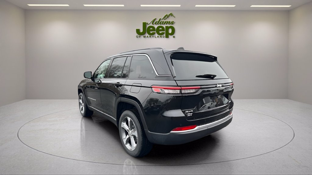 New 2026 Jeep Grand Cherokee Limited w/ Trailer Tow Package AWD/4WD image 14