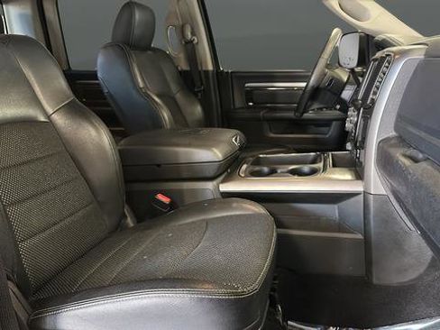 Used 2018 RAM 2500 Big Horn w/ Sport Appearance Group AWD/4WD image 19