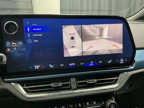 Used 2024 Chevrolet Equinox EV LT w/ LPO, Blackout Package image 24