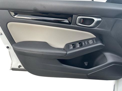 Used 2023 Honda Civic Sport Touring image 7