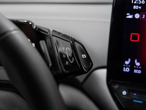 Used 2023 Volkswagen ID.4 Pro image 28