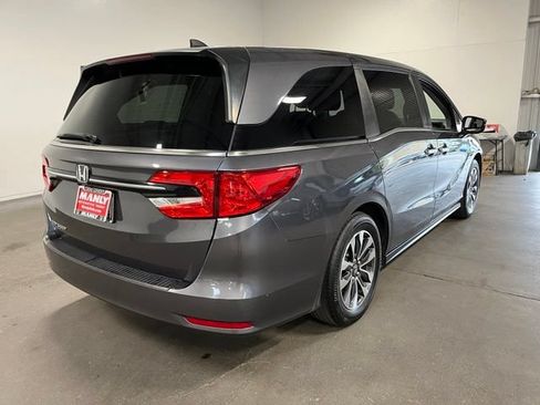 Used 2023 Honda Odyssey EX-L image 3