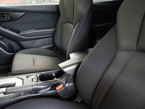 Used 2020 Subaru Crosstrek 2.0i AWD/4WD image 10