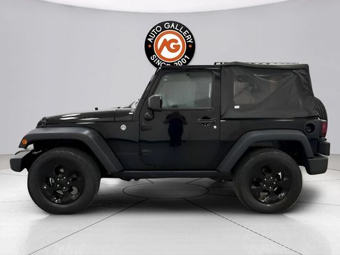 Used 2016 Jeep Wrangler Sport AWD/4WD image 7