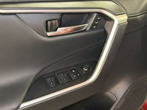 Used 2023 Toyota RAV4 Limited image 23