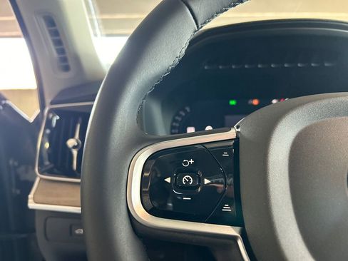 New 2026 Volvo XC90 B6 Plus w/ Protection Package Premier image 13