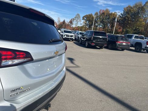 Used 2022 Chevrolet Equinox LT image 31