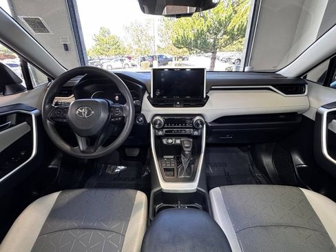 Used 2023 Toyota RAV4 XLE AWD/4WD image 16