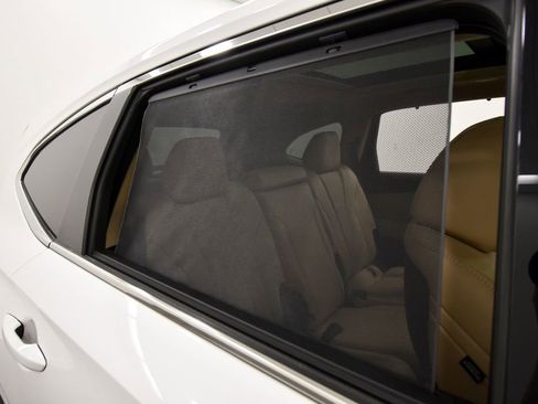 Used 2023 Acura MDX SH-AWD w/ Technology Package image 13