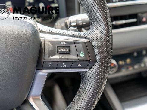 Used 2023 Mitsubishi Outlander SEL AWD/4WD image 30