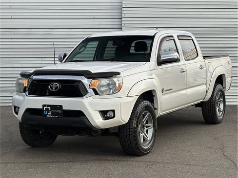 Used 2014 Toyota Tacoma 4x4 Double Cab image 6