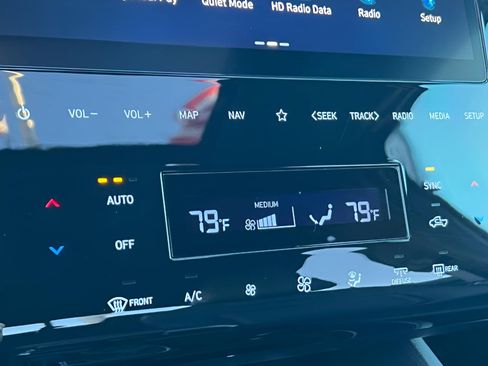 Used 2024 Hyundai Santa Cruz Night image 24