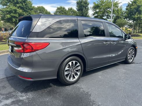 Certified 2023 Honda Odyssey EX-L image 9