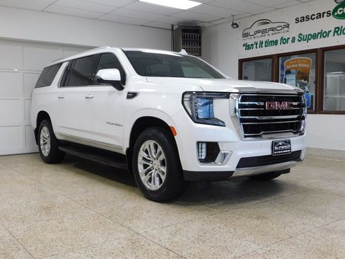 Used 2021 GMC Yukon XL SLT w/ Rear Media and Nav Package AWD/4WD image 6