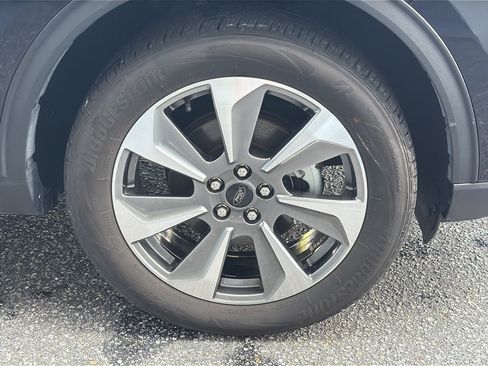 Used 2025 Ford Escape Platinum AWD/4WD image 39