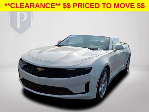 Certified 2023 Chevrolet Camaro LT RWD image 12
