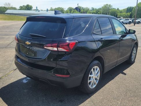 Used 2023 Chevrolet Equinox LS w/ LS Convenience Package FWD image 12