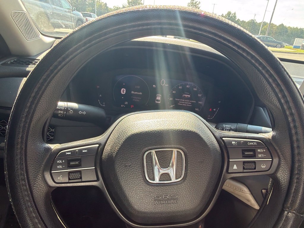 Used 2024 Honda Accord EX image 11