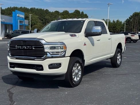 Used 2024 RAM 3500 Laramie image 7