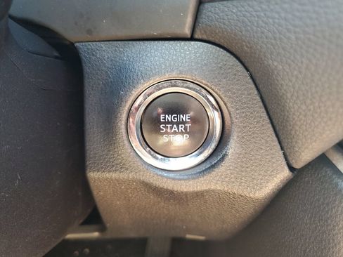 Used 2019 Toyota RAV4 Limited w/ Cold Weather Package FWD image 24