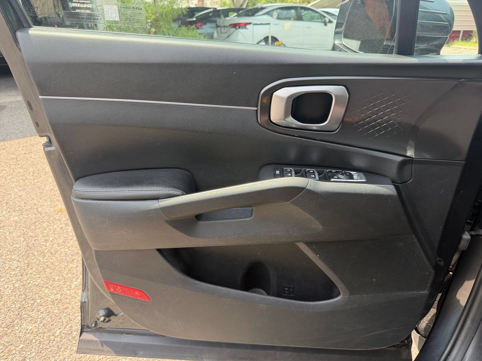 Used 2024 Kia Sorento S AWD/4WD image 18