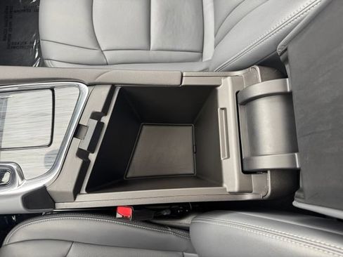 Certified 2023 Buick Enclave Essence w/ Experience Buick Package AWD/4WD image 19