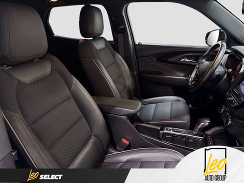 Used 2021 Chevrolet TrailBlazer RS w/ Sun and Liftgate Package AWD/4WD image 31