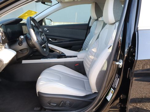 Used 2024 Hyundai Elantra Limited FWD image 7
