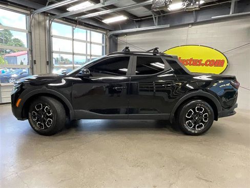 Used 2022 Hyundai Santa Cruz SEL Premium image 2
