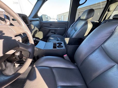 Used 2005 Chevrolet Silverado 2500 4x4 Crew Cab image 33