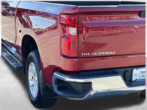 Used 2021 Chevrolet Silverado 1500 LT w/ Bed Protection Package image 5