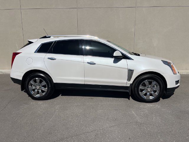 Used 2015 Cadillac SRX Luxury w/ Driver Awareness Package FWD image 5