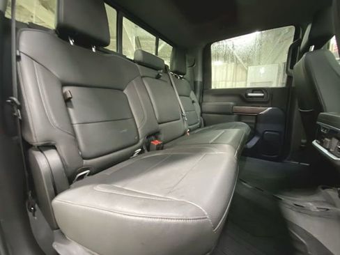 Used 2023 GMC Sierra 2500 SLT w/ SLT Premium Package image 28