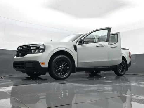 Used 2024 Ford Maverick Lariat w/ Black Appearance Package AWD/4WD image 33