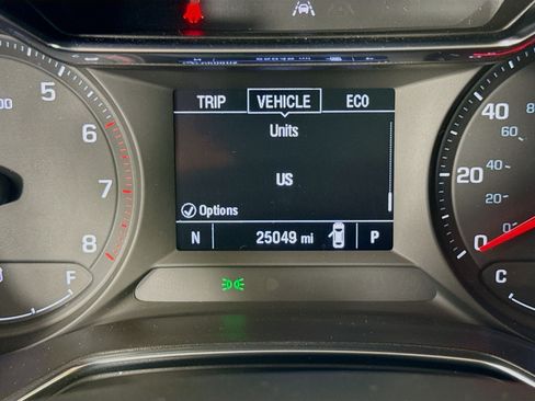 Used 2023 Chevrolet TrailBlazer LT FWD image 12