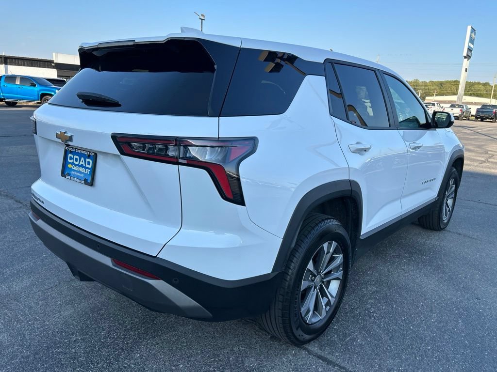 Used 2025 Chevrolet Equinox LT AWD/4WD image 3