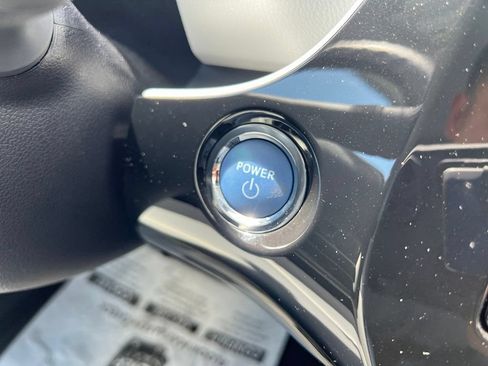 Certified 2022 Toyota Prius LE FWD image 24