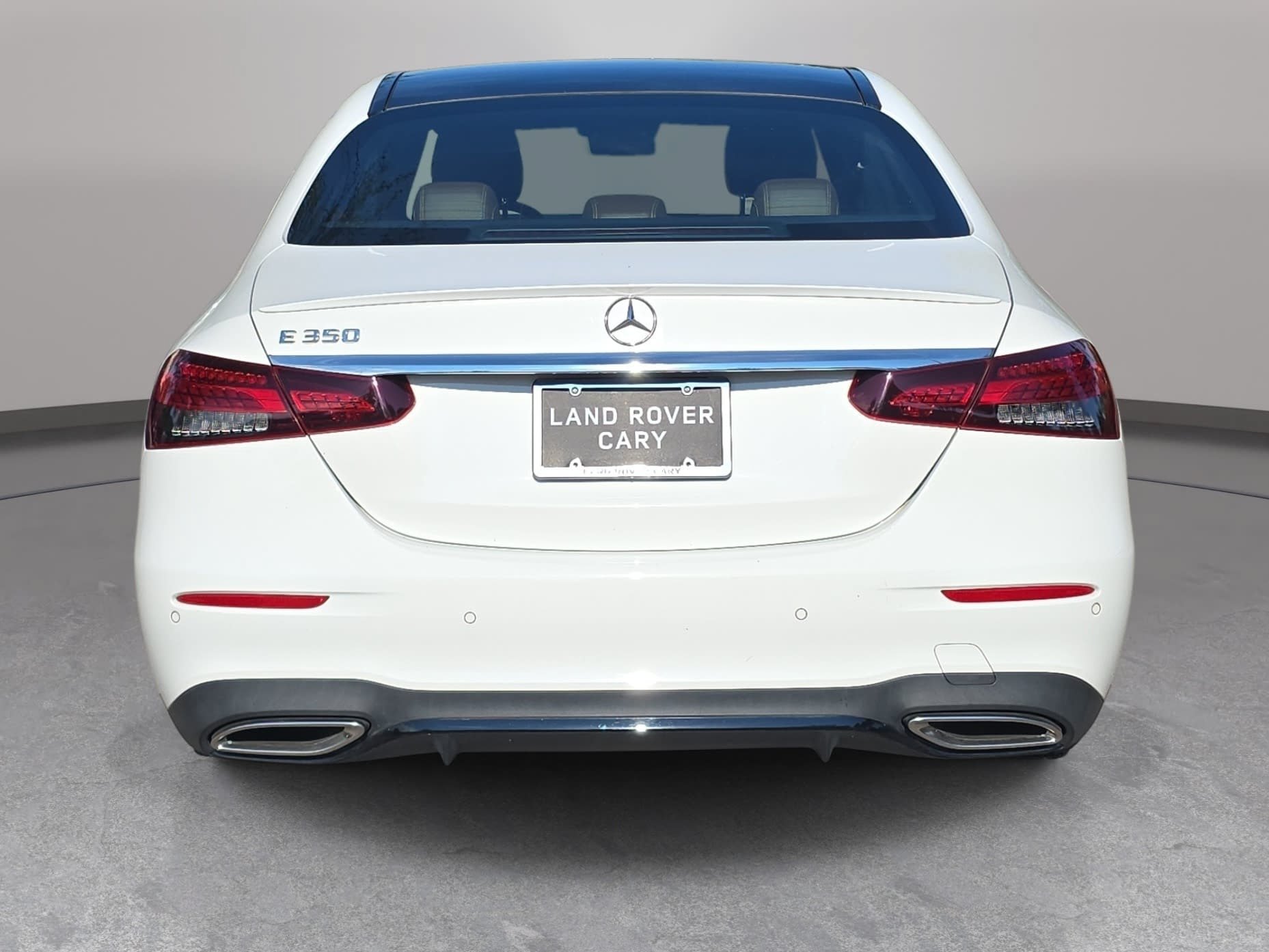 Used 2022 Mercedes-Benz E 350 Sedan image 6