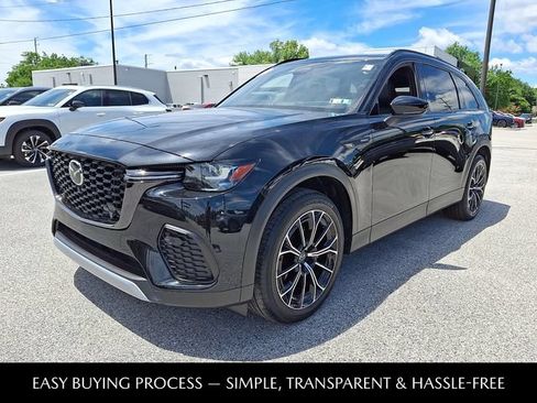 Certified 2025 MAZDA CX-70 Plug-In Hybrid w/ Premium Plus AWD/4WD image 4