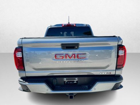 Used 2025 GMC Canyon AT4 image 6