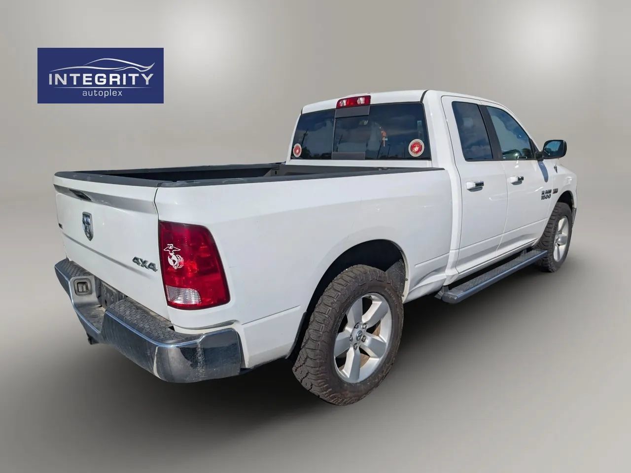Used 2017 RAM 1500 Classic SLT AWD/4WD image 5