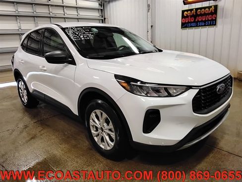 Used 2025 Ford Escape Active image 1