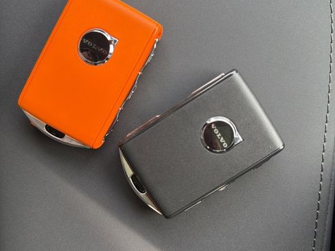 New 2026 Volvo XC60 B5 Ultra w/ Climate Package image 32