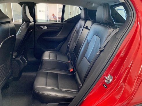 Used 2020 Volvo XC40 T5 Momentum AWD/4WD image 11