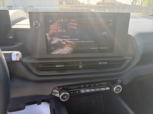 Used 2024 Chevrolet Silverado EV W/T image 9